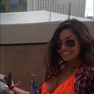 Tan/Brown ray ban sun glasses (Aviators)